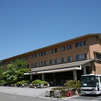 根尾